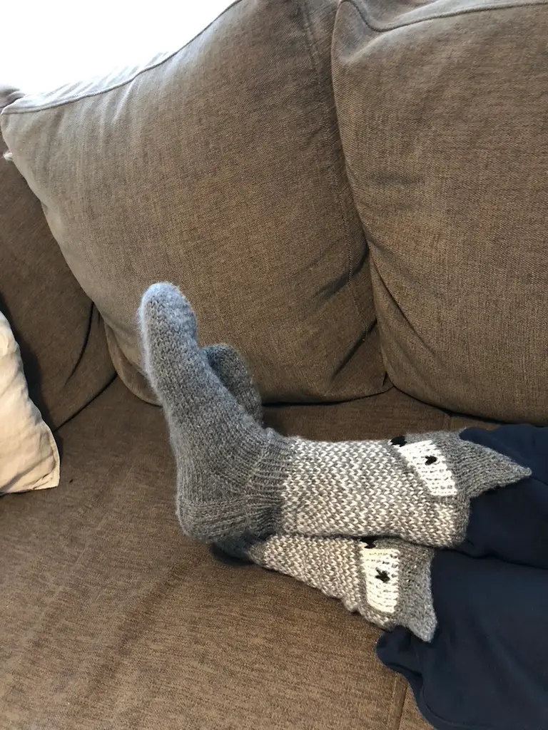 Lämpimät ihanat kettusukat pitkävartiset. Uus-Lavolan ketut. Lappeenranta.